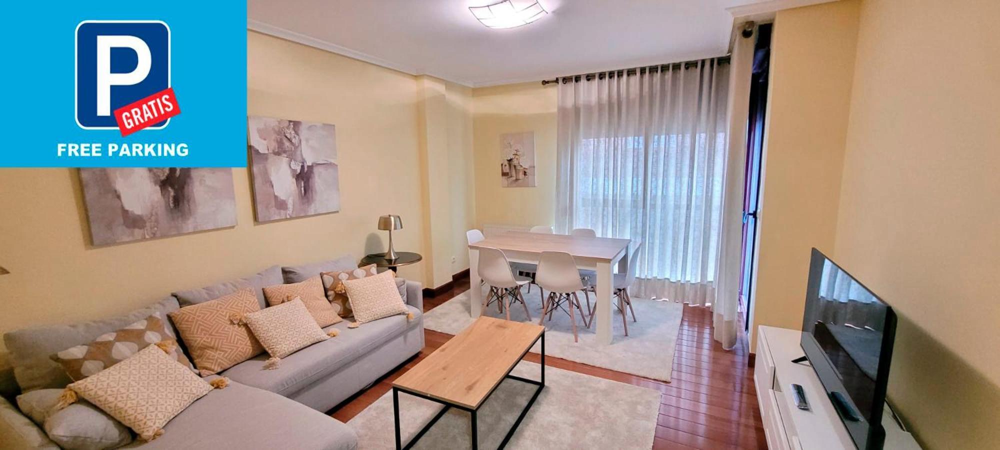 Cozy Yellow Home In Getxo Extérieur photo